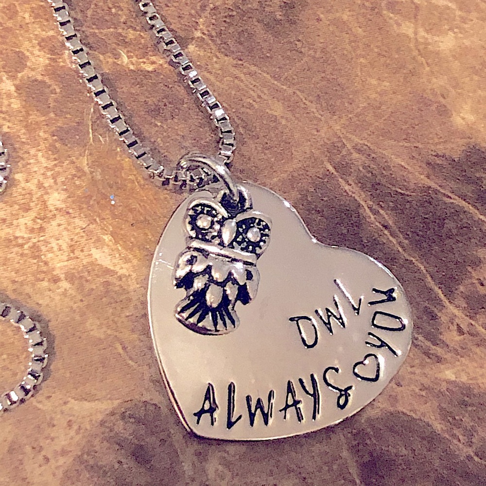NWT - “Owl Always Love You” ❤️ Necklace Harry Potter